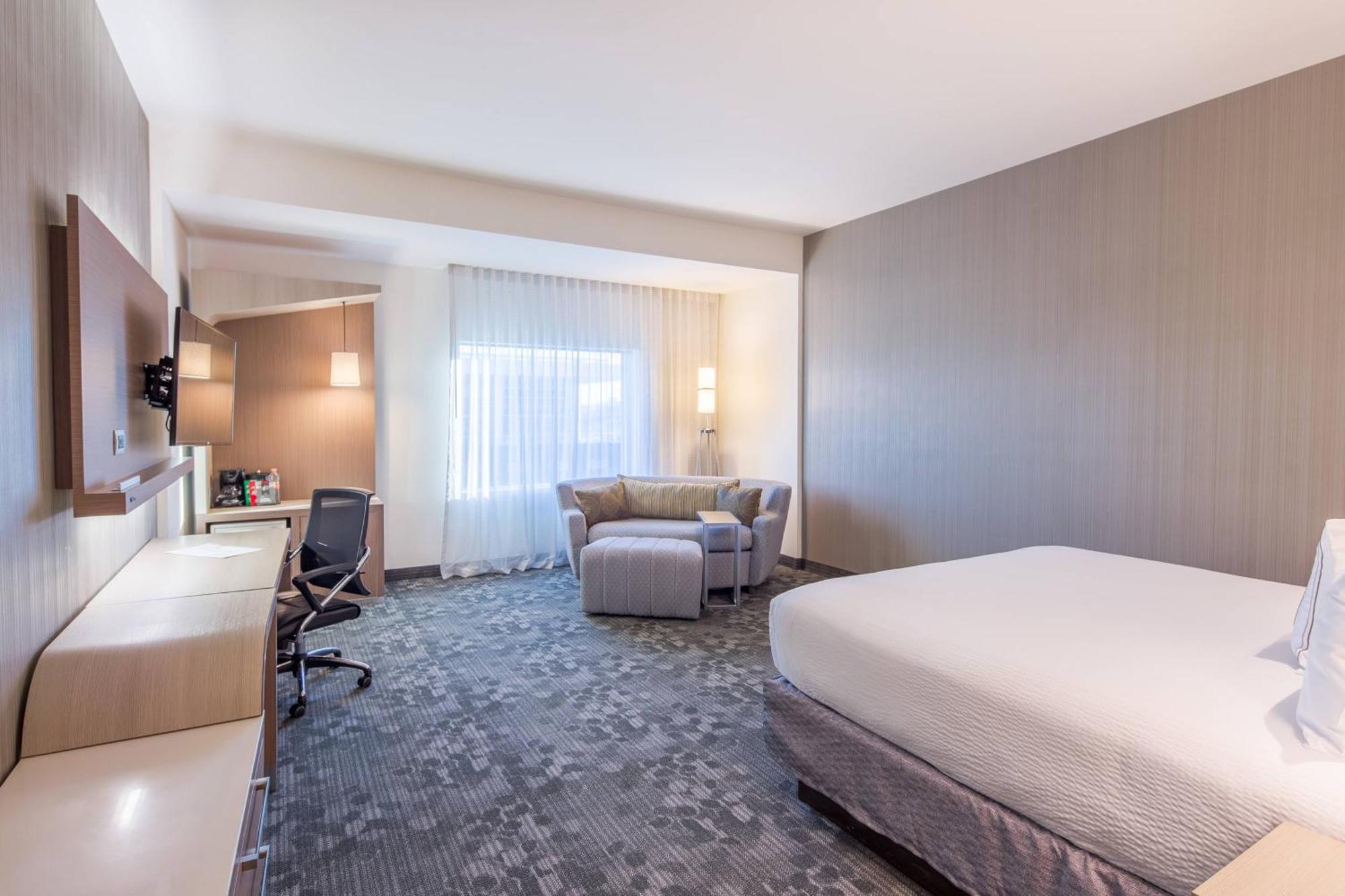 Отель Courtyard By Marriott Чиуауа Экстерьер фото